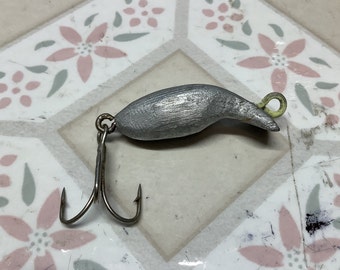 custom made vintage silverware fishing lures Johnson's Silver Minnow Spoon Lure Vintage Unbranded Red/White 3 1/2