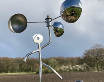 Windkunst Edelstahl " Figur Tänzer " Windrad Windmühle Löffelrad Gartenkunst , toller Blickfang