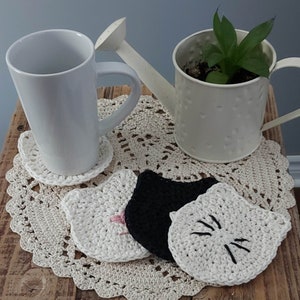 子猫のかぎ針編みコースターのパターン
