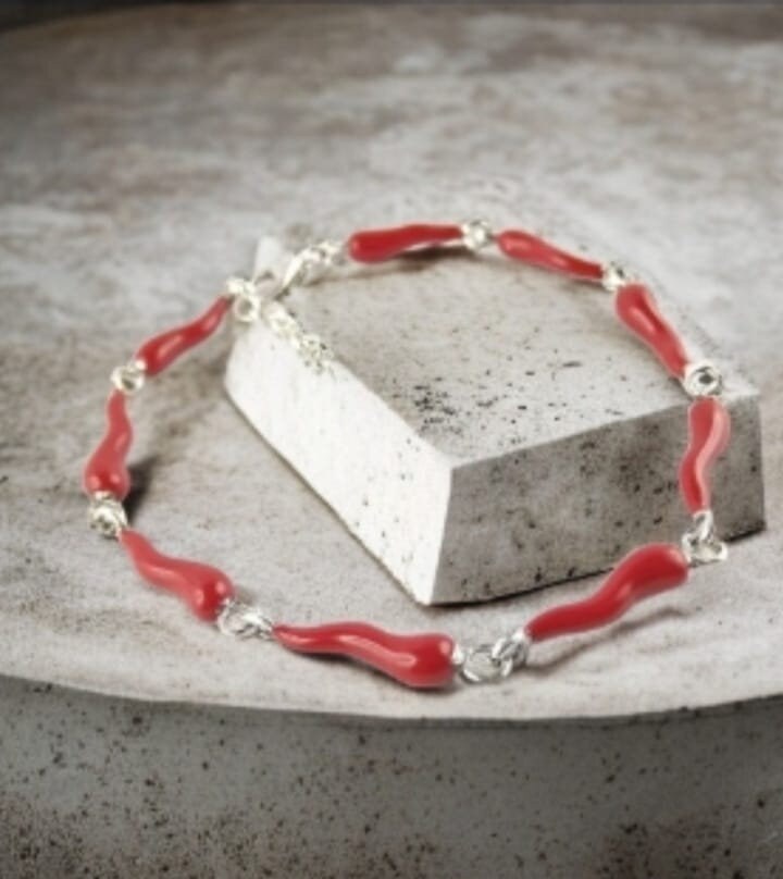 925 silver bracelet made up of 9 red enamelled horns - lucky charm jewellery - red horns - cornicielli