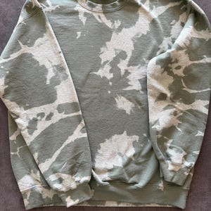 Bleached Acid Washed, Bleached Tie Dye Sweatshirt, Reverse Tie Dye, Tie Dye Sweatshirt, Blanks, Blanks Bulk Order, Bulk Order, Crews/Hoodies