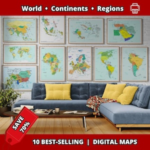 Pode incluir: Uma coleção de dez mapas de parede emoldurados apresentando vários continentes, regiões e o mundo, exibidos acima de um sofá de canto azul com almofadas amarelas. Os mapas incluem etiquetas para World, Continents, Regions e um ícone de impressora.
