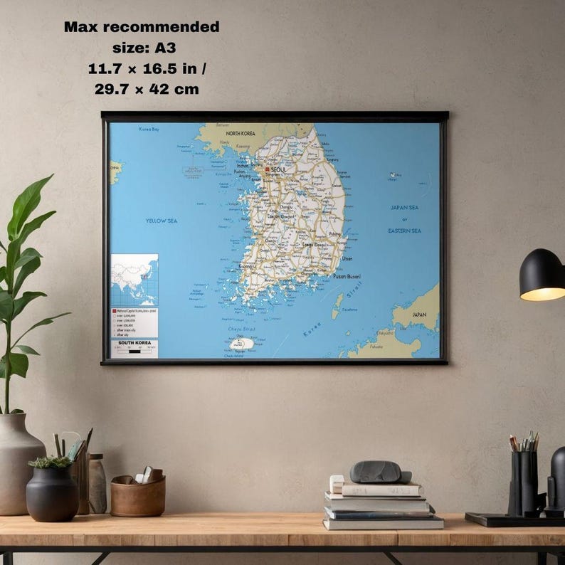 Sehr detaillierte Südkorea-Karte zum Ausdrucken, Set mit 3 Karten im A3-Format: Politische Karte, Topografie und Straßennetz – ideal für Klassenzimmer, Büro oder als Dekoration zu Hause. Bild 6