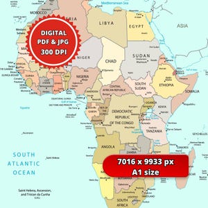 Puede incluir: Un mapa detallado de África, que muestra los países con sus fronteras y nombres. El mapa incluye etiquetas de texto como "DIGITAL PDF & JPG 300 DPI" y "7016 x 9933 px A1 size" dentro de círculos rojos. El mapa está en varios tonos de verde, amarillo y azul.
