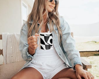Abstract Coffee Mug: Bold Black & White Wave Design
