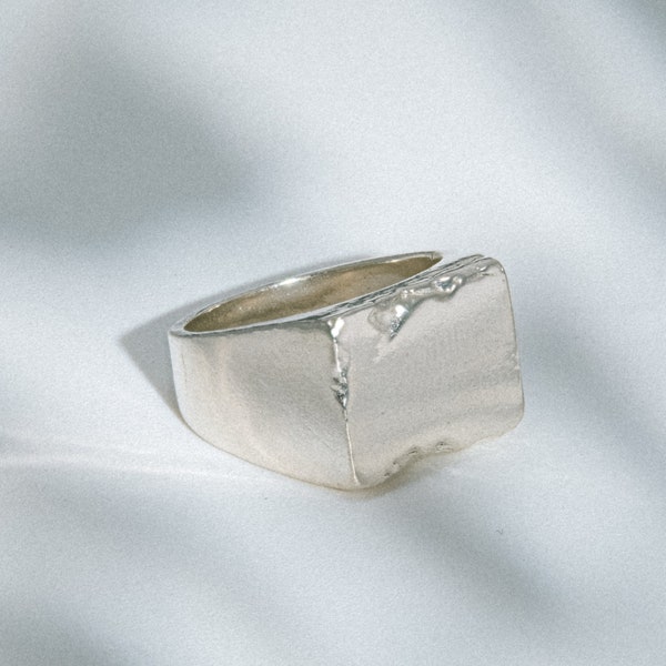 Grosse chevalière en argent | Bague tendance faite main au quotidien en argent sterling 925 | Bijoux durables et recyclés | Cadeau unisexe unique