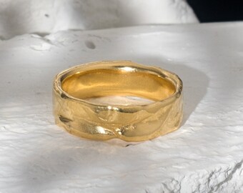 Gehamerde 925 zilveren ringband | Handgemaakt sterling zilver | Duurzaam en gerecycled zilver | Alledaagse organische stapelbare gouden vermeilband