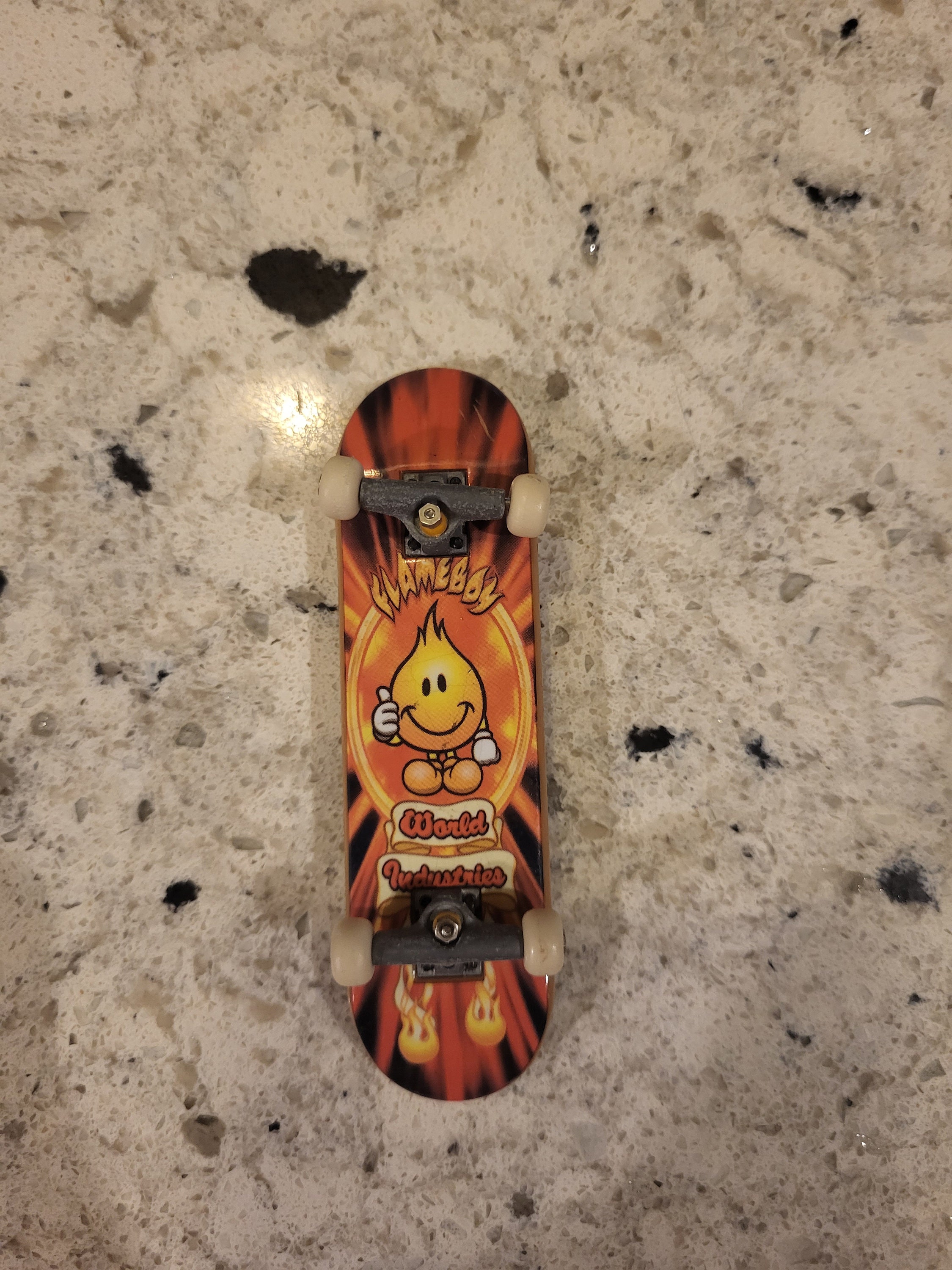 9.5cm Printing Professional Alloy Stand Fingerboard Skateboard