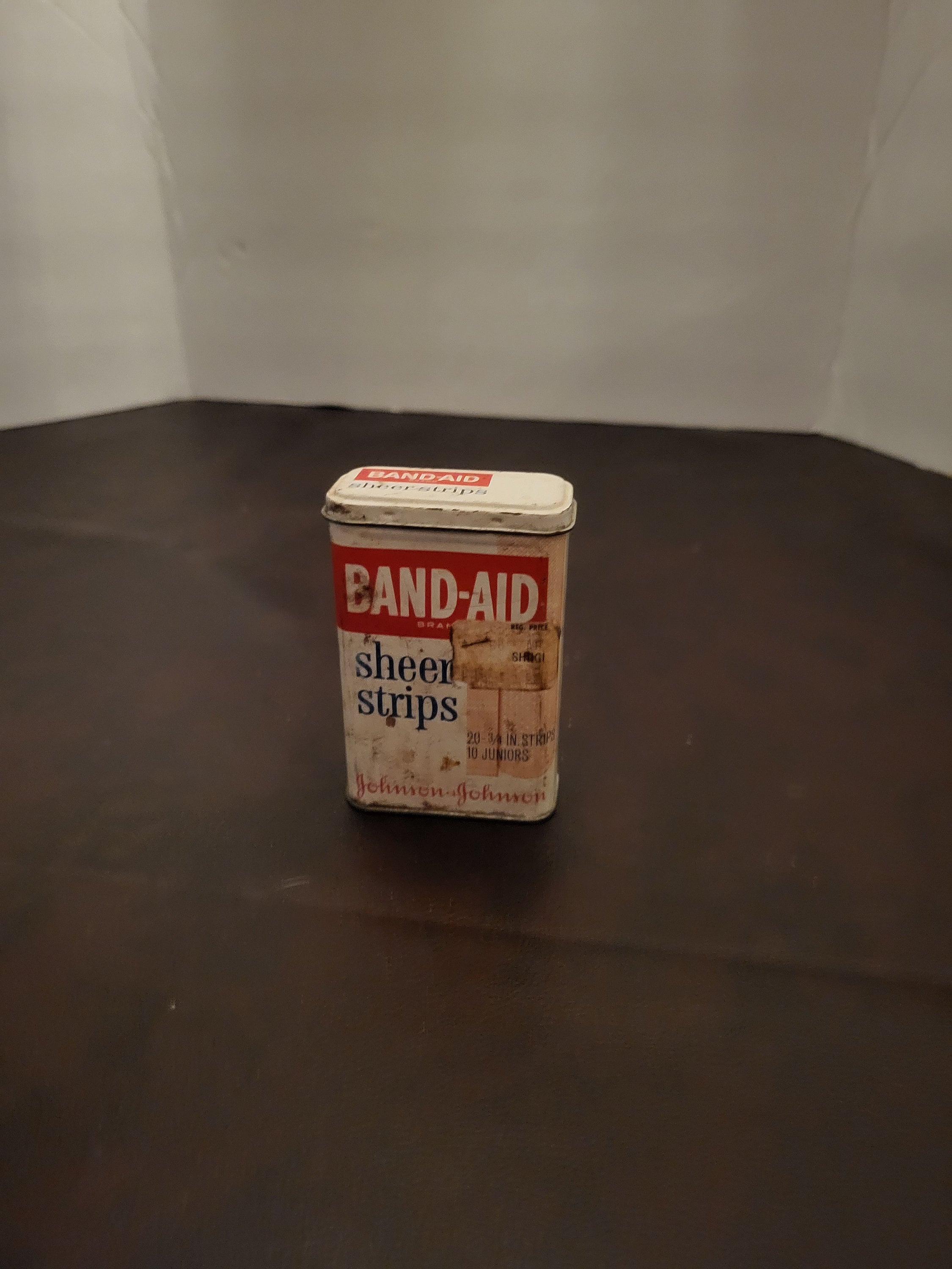 60-80年代　バンドエイド　ブリキ缶　ビンテージ　アドバタイジング　USA アンティーク雑貨 LITTLE HAND - WEBにアップしました。#bandaid