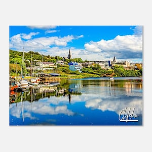 Clifden Ireland Poster Wall Art / Clifden Port Home Decor / Barche ancorate Stampa / Clifden Orizzontale / Clifden Townscape Viaggio Foto Regalo