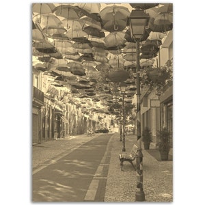 Vintage Aveiro Portugal Poster Druck | Retro Aveiro City Street Schwarz Weiß Sepia Foto Geschenk | Aveiro Wand Kunst Wohnkultur | Vertikales Poster