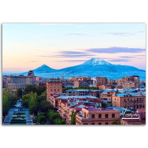 Arte de parede com impressão de pôster de Yerevan | Yerevan foto decoração de casa | Presente de aniversário de Natal do viajante de Yerevan | Fotografia Horizontal de Yerevan