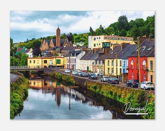 Póster de viaje de Donegal, Irlanda: Impresión artística de paisaje fluvial