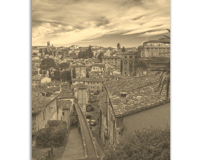 Perugia Poster Vintage Print | Retro Perugia Black and White Sepia Photo Gift | Italy Wall Art Home Decor | Vertical Perugia Travel City Art