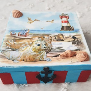 Pudełko drewniane zdobione techniką decoupage