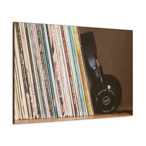 CANVAS ART - DJ Headphones & Vinyl Records Wall Art | Music Canvas Print | Vintage Music Record Art | Headphones Art | Music Room Wall Art