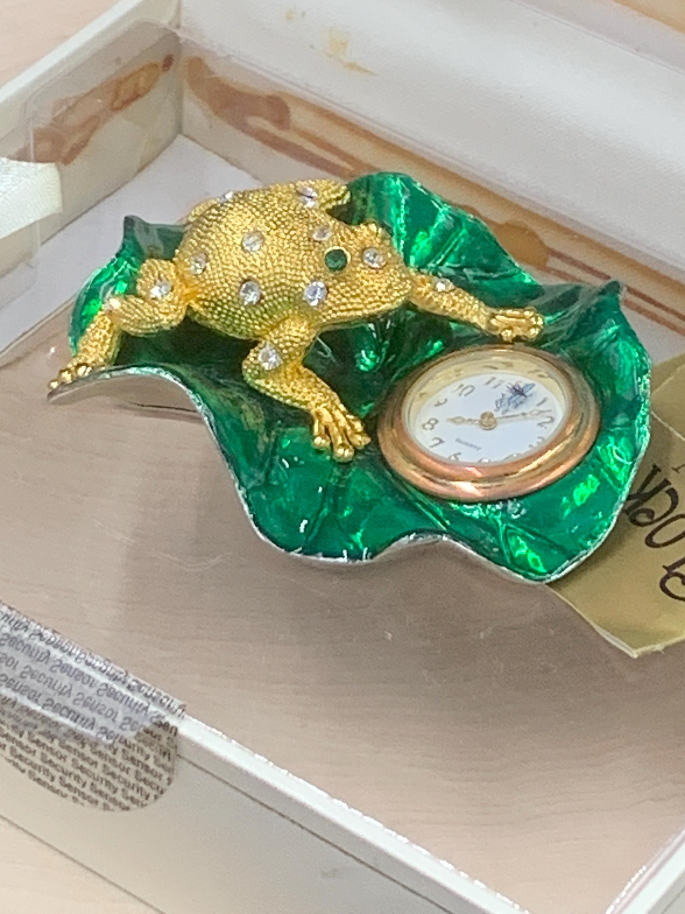Vintage Waterbury clock gold jeweled frog on enameled Lily pad sb14f