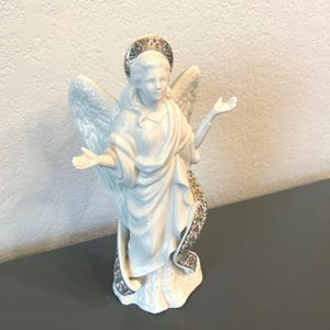 Lenox Angel of Light Figurine - with Original Box - 24 K Gold Trim - Vintage Angel Decor 4b