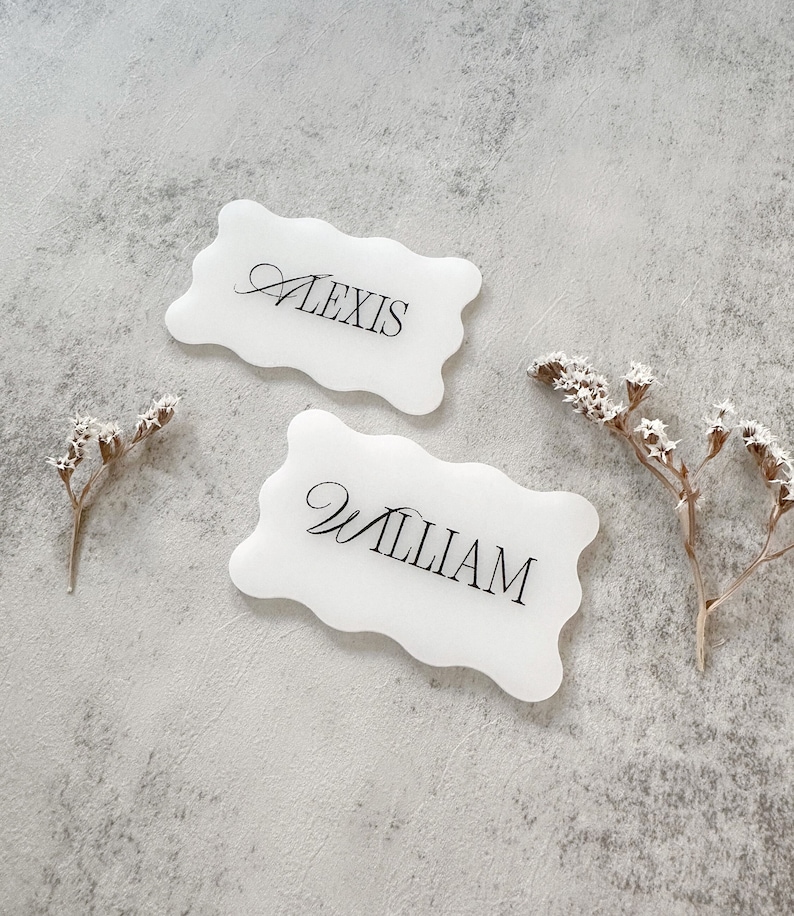 Milky White Wavy Acrylic Place Cards with Black Names Wedding Luxury Place Card Table Setting Engraved Names Wave Way Shape image 2