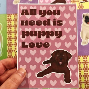 Schokoladen Labrador A5 Postkarte - Etwas imperfekter niedlicher Kunstdruck - Geschenk für Hundeliebhaber im Vintage-Stil