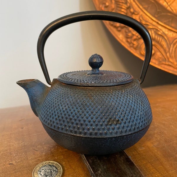 Vintage Japanese Nanbu Tetsubin Iron Kettle Teapot by Iwachu, Morioka, Japan, Small Size...