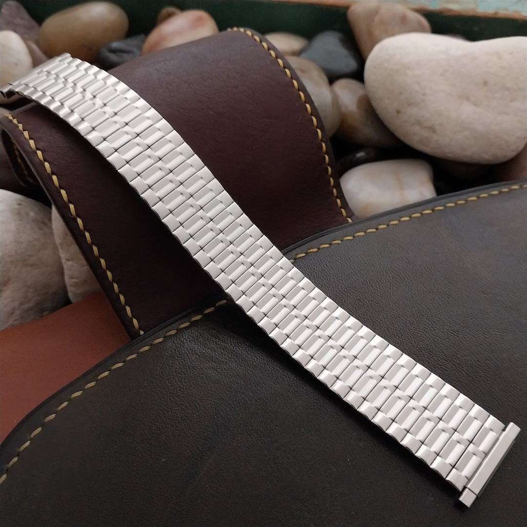 Inexpensive Elegant Stainless Steel 22 mm Watch Band 1975_K0033280 main image 0