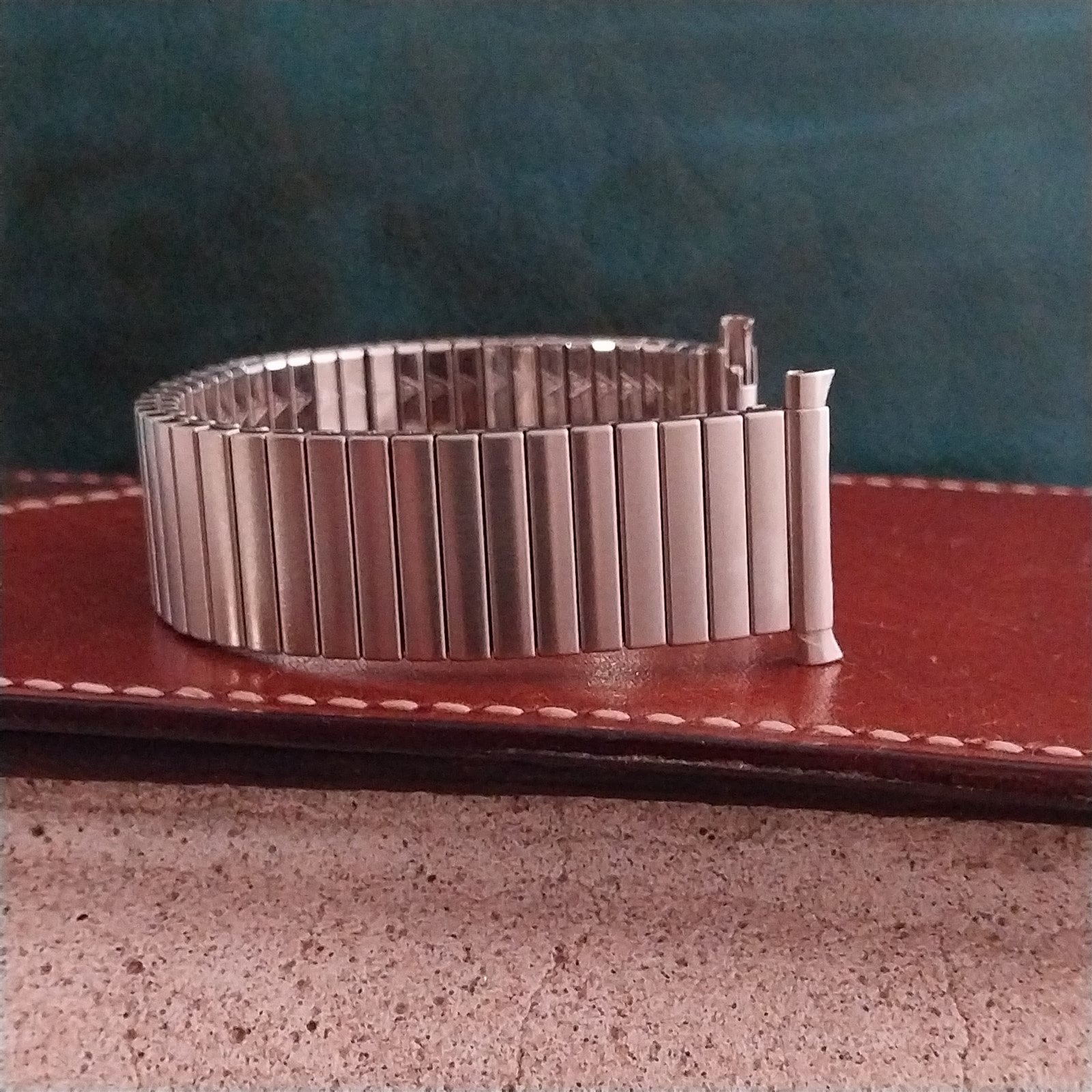 パーティを彩るご馳走や 18mm 20mm 22mm JB Champion Brushed Stainless Unused 1970s 絵画