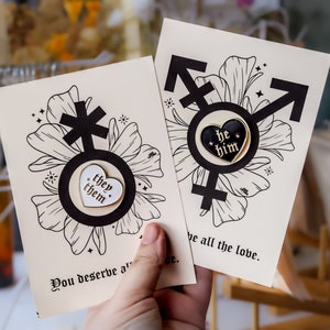 LGBTQ+ PRONOUNS nonbinary / trans pins, transgender, queer card, pride pin, empowerment, lgbt gift, voor haar, voor hem, voor zij/hen