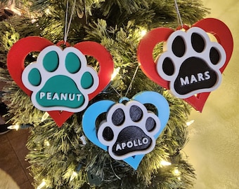 Adorno de corazón con forma de huella de perro – Regalo navideño personalizado para tu mascota (5,5 pulgadas)