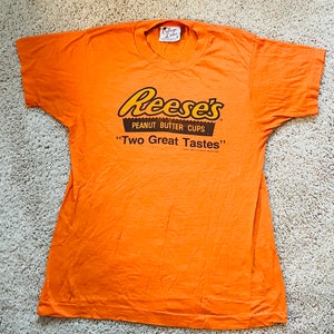 Reese’s Orange Vintage tee