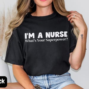 Divertente maglietta da infermiera, regalo per infermiera, infermiera registrata, maglietta per scuola infermieristica, abbigliamento infermieristico, regali per infermiere, maglietta per professionisti medici