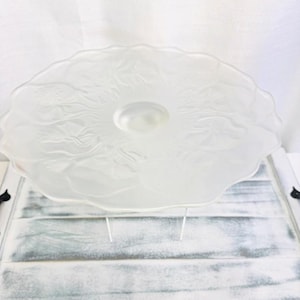Vintage Fenton Crystal Velvet Water Lily Cake Stand | Vintage MCM Fenton Water Lilly Cake Stand Crystal Velvet Frosted Crystal