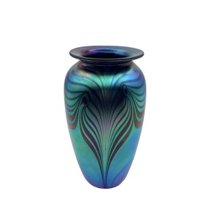 Robert Eickholt Pulled Feather Iridescent Art Glass Vase Blue Purple Iridescent Glass | STUNNING 9 1/2"inch Eickholt Vase Signed 1996