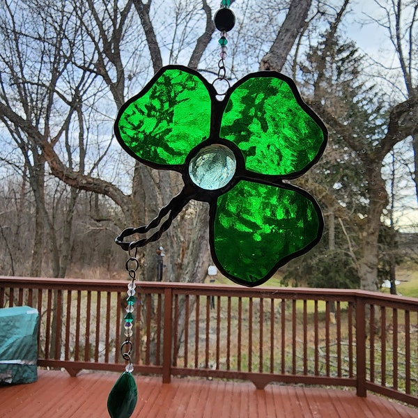 Stained glass shamrock sun catcher, show your Irish pride, lucky 3 leaf shamrock