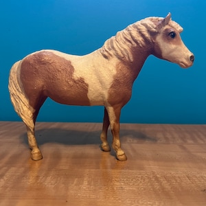Breyer Traditional: Misty