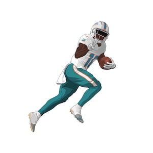 Può includere: Un giocatore di football americano con una divisa bianca e verde acqua con il numero 11 sulla maglia, corre con la palla in mano.