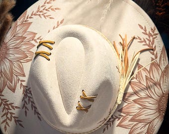 Custom Wildflower Cowboy Hat: Hand-Burned Suede Western Hat