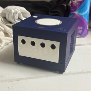 3D Printed GameCube MagSafe Charging Stand