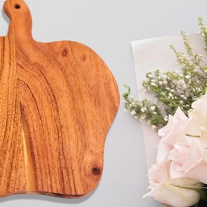 Personalized Teacher Gifts, Teacher Appreciation Gift, Teacher Gift Idea, Apple Shaped Cheese Board
