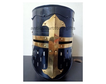Casco de caballero templario medieval hecho a mano: armadura de acero y latón, SCA LARP