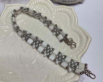 Tila Beaded White Silver Bracelet