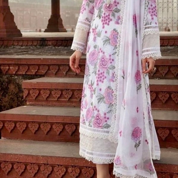 Pakistani dress party wear Designer dress Eid dress High quality lawn with lace