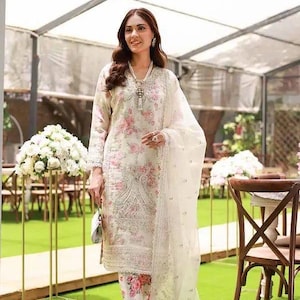 Pakistan Indian dresses Designer collection eid suit party wear Bollywood dresses.