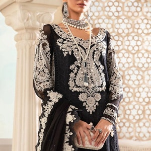 Pakistan Indian wedding dresses Designer collection Eid suit party wear latest style