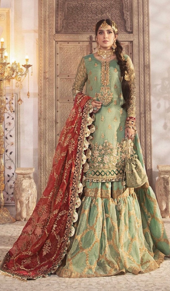 Pakistani Designer Wear Bridal Dress - White Embroidered Lehnga