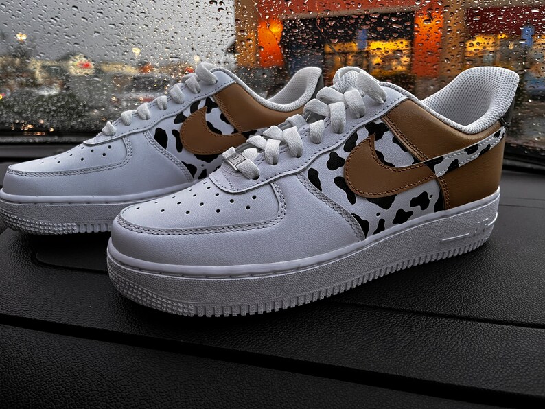 cow print af1