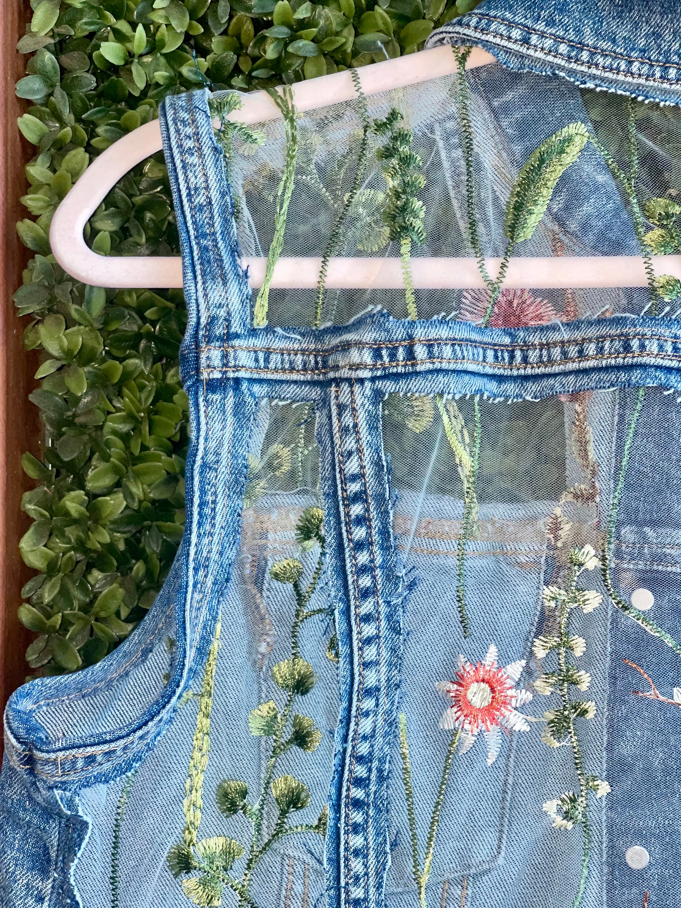 Sheer Embroidery Vest - white - Mame Kurogouchi