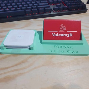 3D-gedruckter quadratischer Kartenleser und Visitenkartenhalter für die erste und zweite Generation mit „Please Take One“-Prägung