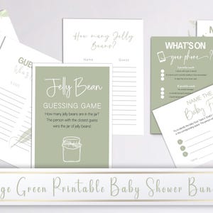 Peut inclure: Ensemble de jeux de baby shower imprimables vert sauge avec des jeux comme "What's on your phone?", "Name that star baby", "Name the baby food", et "Jelly Bean Guessing Game".