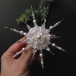 POYAMUSE Fashion Elegant Pearl Crystal Snowflake Brooch Pin for Women Girls Wedding Soiree Party Jewelry